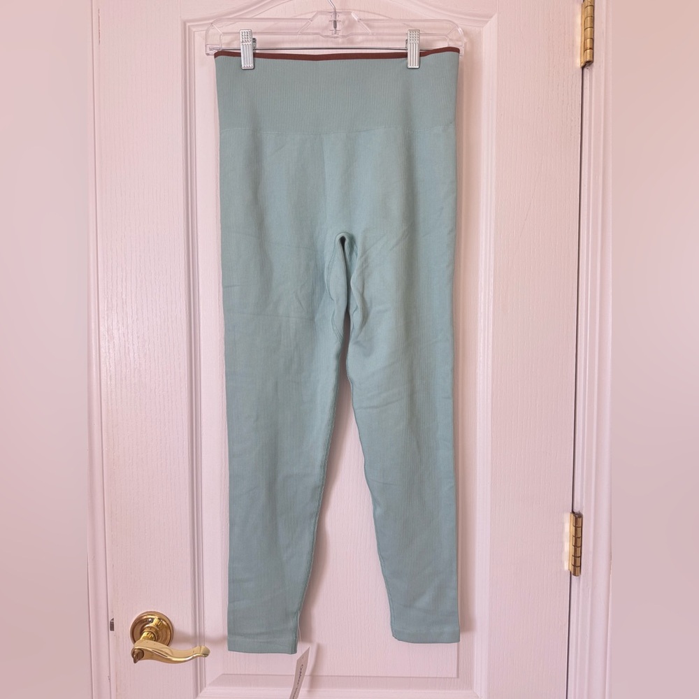 Outdoor Voices SeamlessRib 7/8 Legging in Storm Size Medium NWT